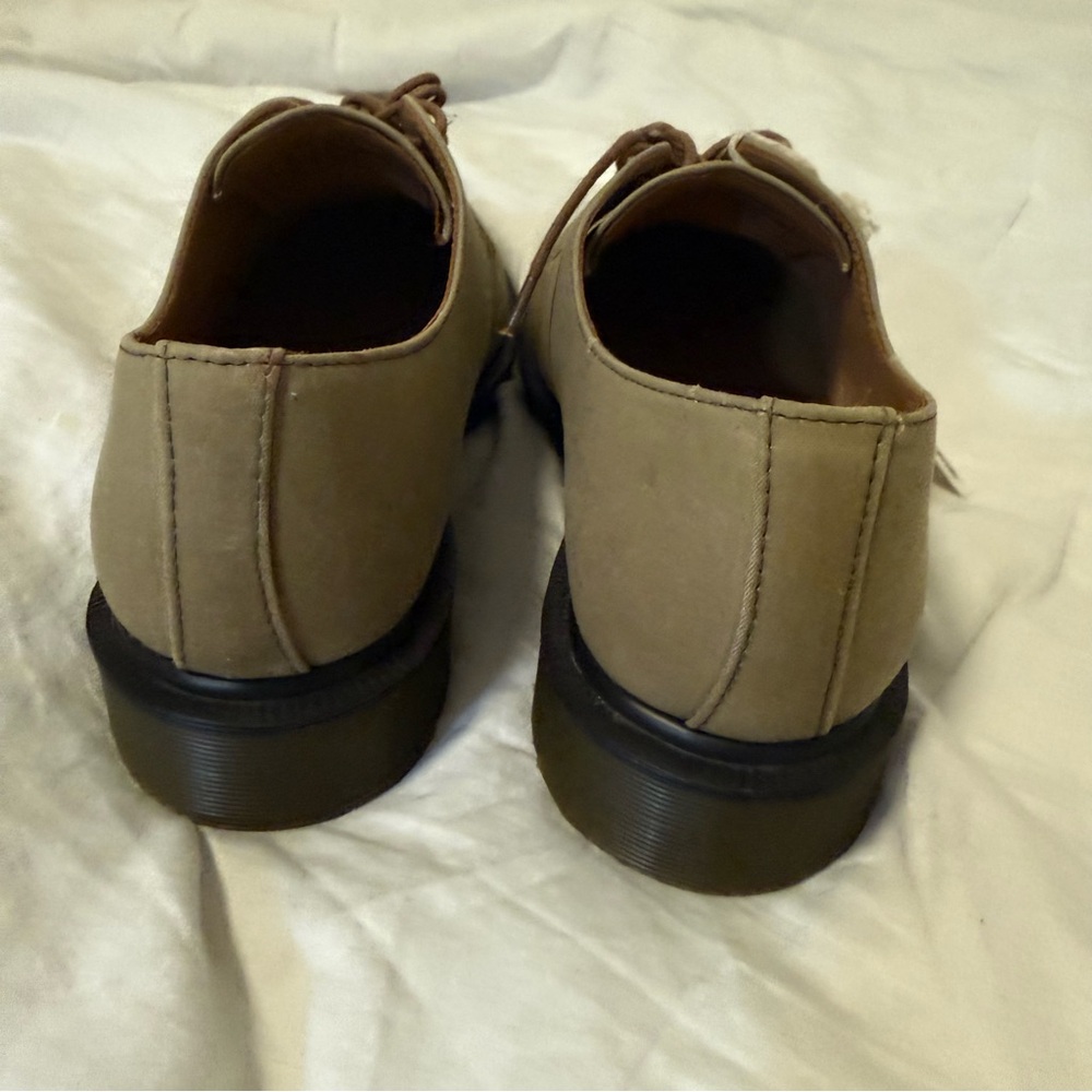 NWT Dr. Martens khaki canvas oxfords - Picture 5 of 9